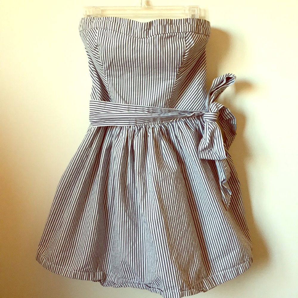 Iconic Hollister dress